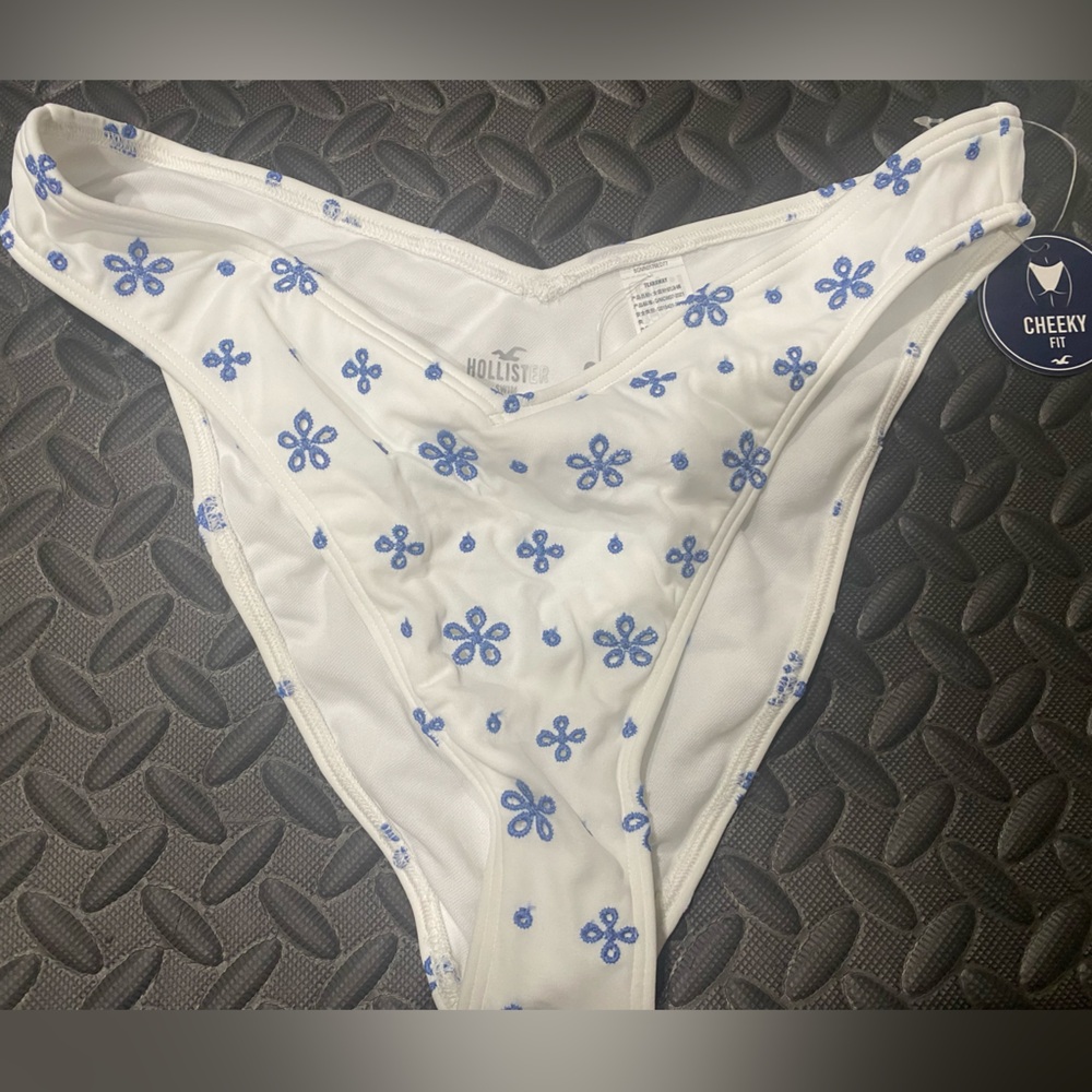 Hollister White and Blue Floral Bikini Bottom